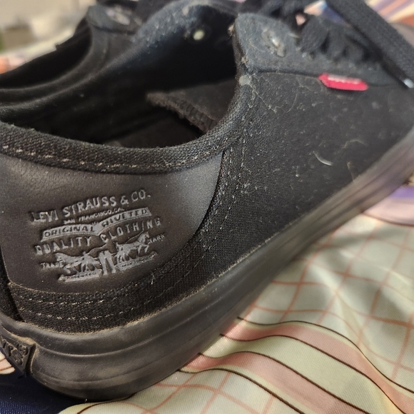 Levi's kids shoes - Picture 2 of 7